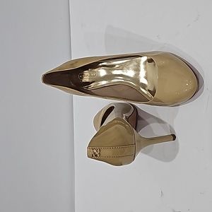 Coach Beige Pumps Patent Leather Almond Toe Stiletto Heels Size 9